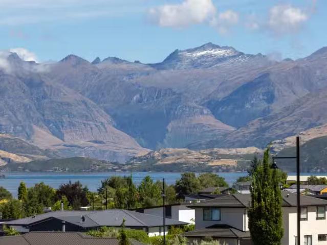 House for sale in Otakou