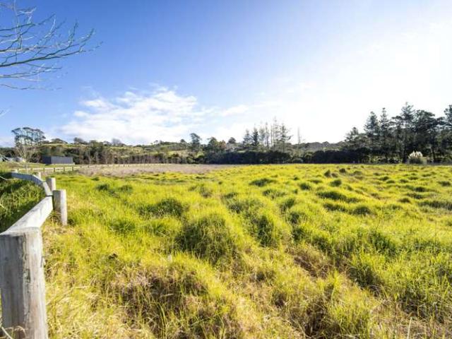 Land for sale in Whangaparaoa, Oroua County