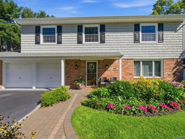 House for sale in Nesconset, Town of Smithtown