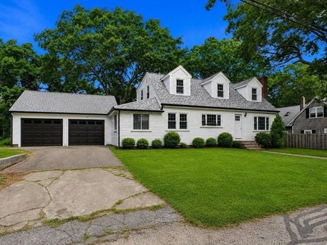 House for sale in Manomet Beach, Plymouth