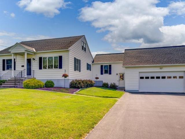 House for sale in Amsterdam, New York