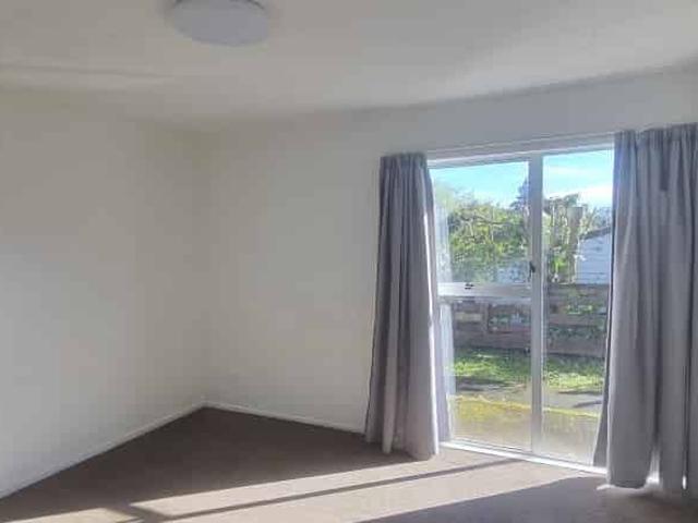 Apartment for rent in Oratia, Oroua County