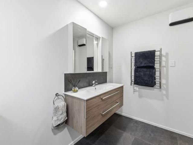 House for sale in Lincoln, Canterbury