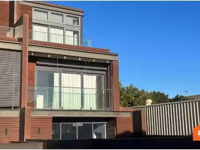 Condo for rent in Ambergate, New South Wales