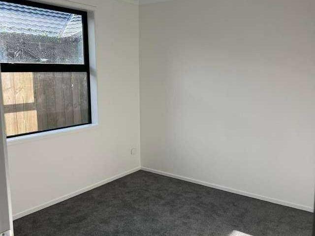 Apartment for rent in Paerātā Rise, Franklin