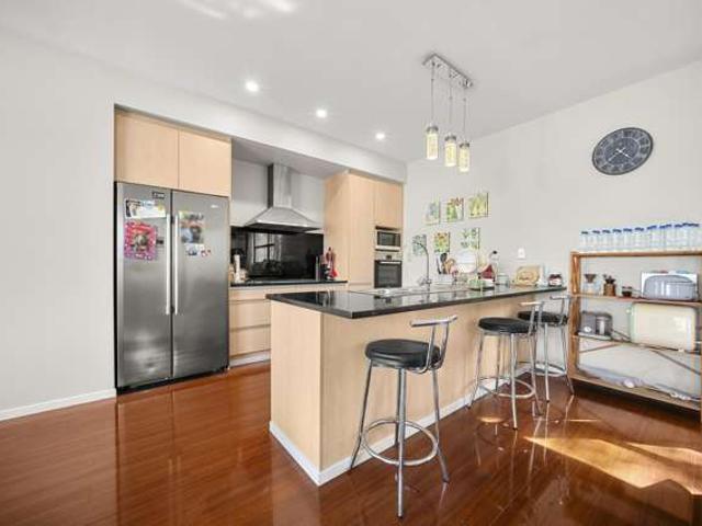 House for sale in Sunnynook