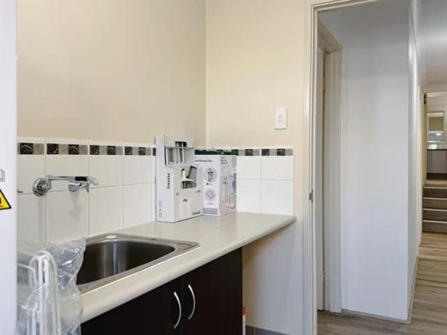 Room for rent in Bentley, Western Australia