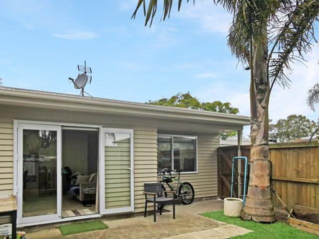 House for rent in Te Atatū Peninsula, Henderson-Massey