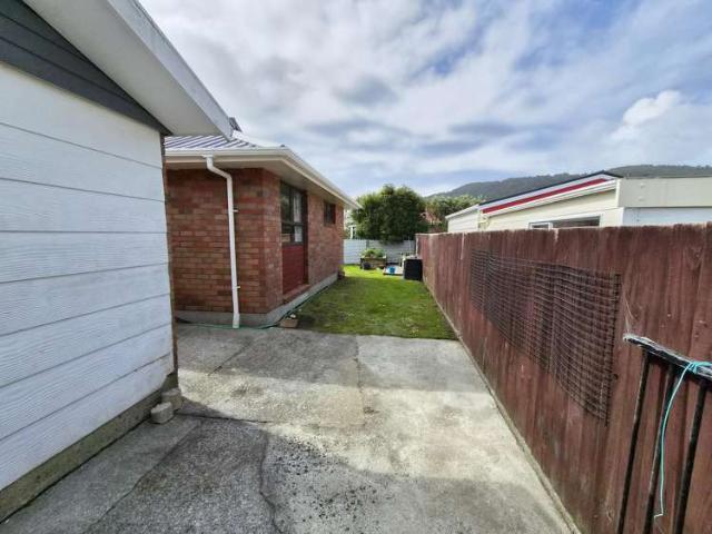 Townhouse for sale in Greymouth, Grey District