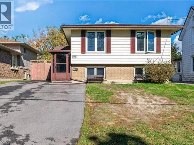 House for sale in Eagle Place, Brantford