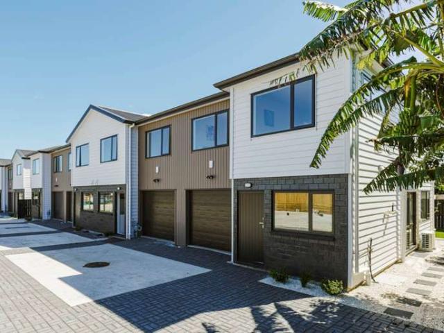 Townhouse for sale in East Tamaki, Oroua County