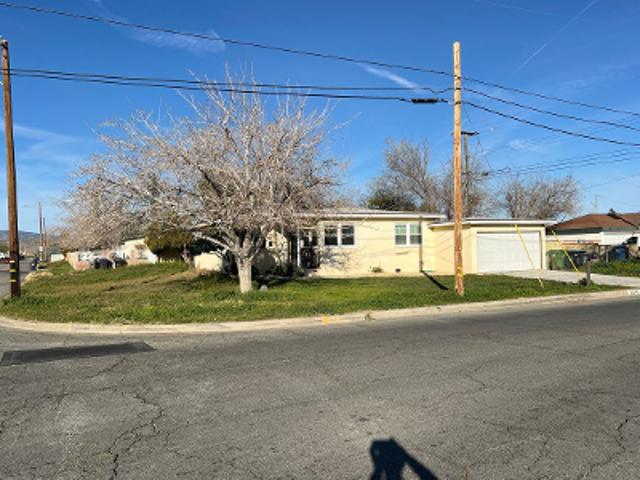 House for sale in Palmdale, California