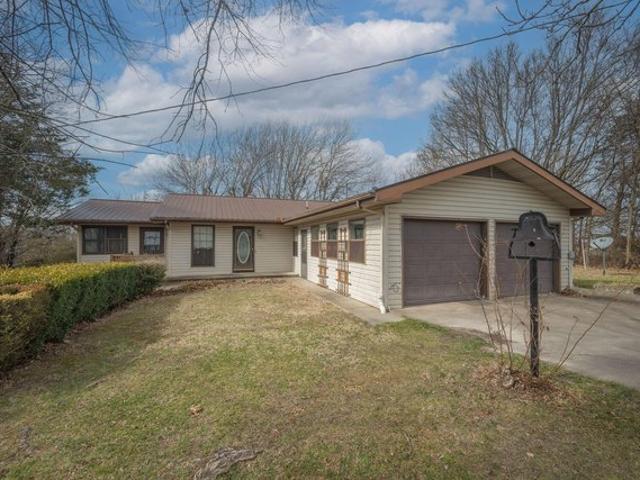 House for sale in Barry, Missouri