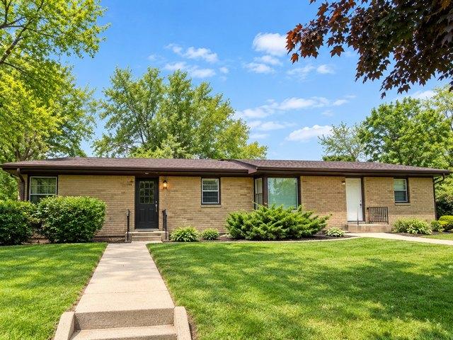 House for sale in Zion, Lake County