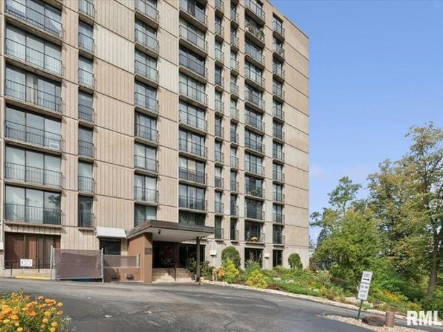 Condo for sale in East Moline, Illinois