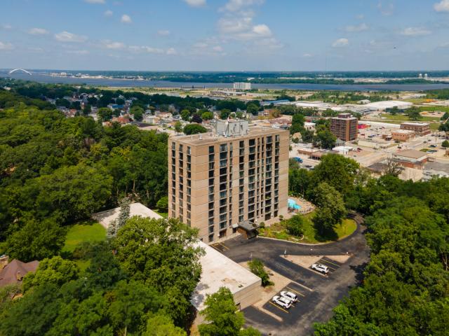 Condo for sale in East Moline, Illinois