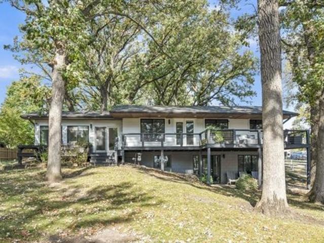 House for sale in Okoboji, Iowa