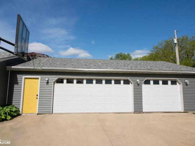 House for sale in Bloomfield, Iowa