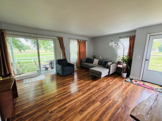 Townhouse for sale in Elk Grove Village, Illinois