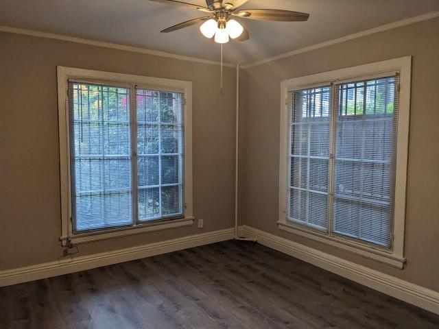 Apartment for rent in Canoga Park, California