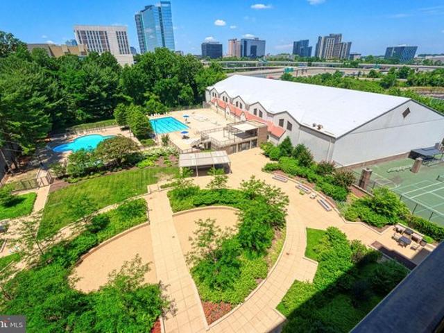 Condo for sale in Virginia