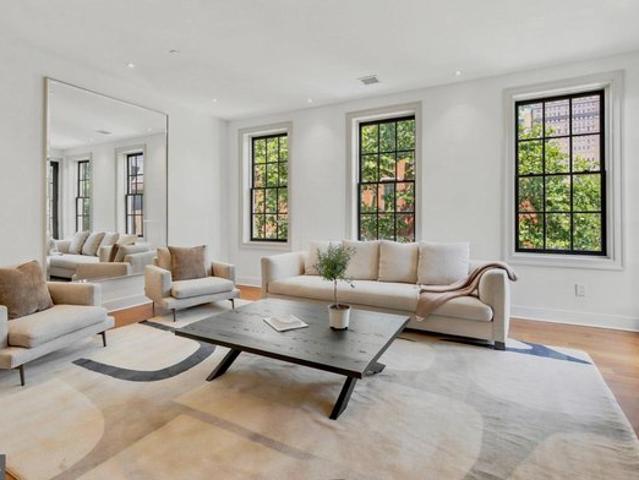 Condo for sale in Philadelphia, Pennsylvania
