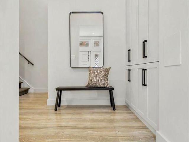 Condo for sale in Philadelphia, Pennsylvania
