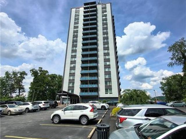Condo for sale in Charleston, West Virginia