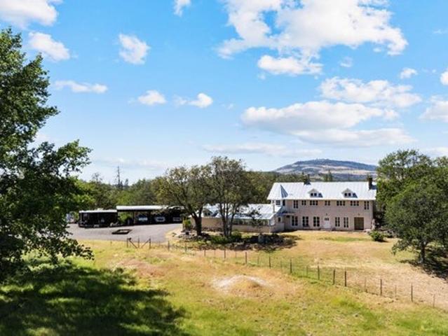 House for sale in Oregonia