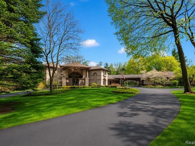 House for sale in Bloomfield Hills, Michigan