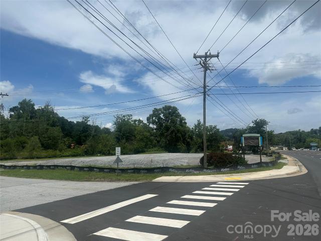 Commercial for sale in Hendersonville, North Carolina