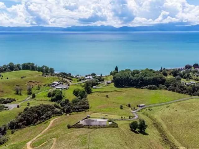 House for sale in Awhitu, Oroua County