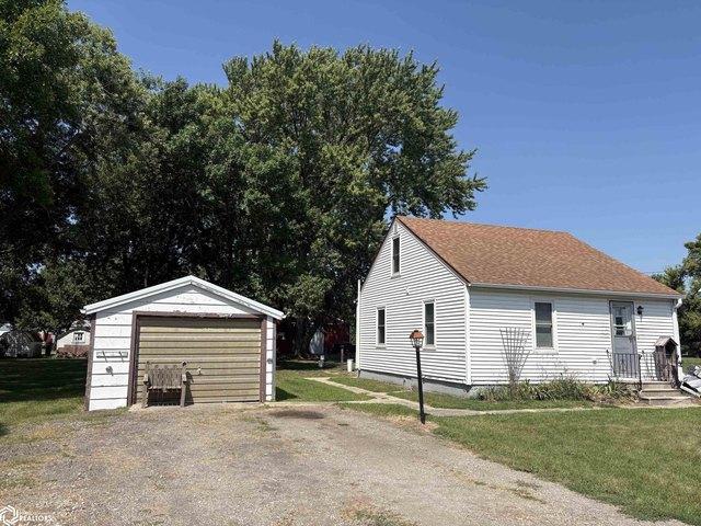 House for sale in Emmetsburg, Iowa