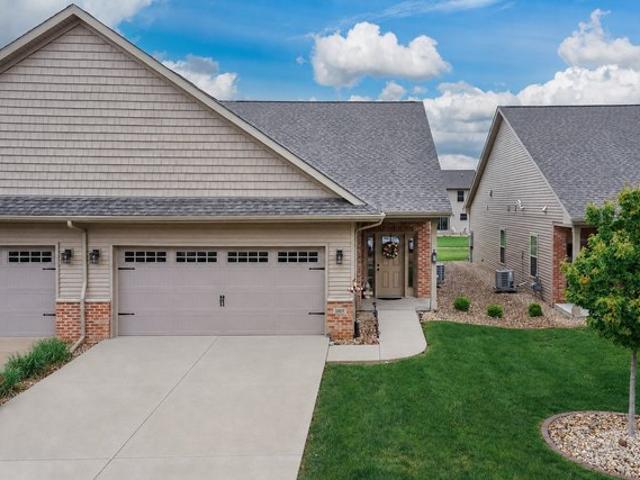 Townhouse for sale in Mclean, Illinois