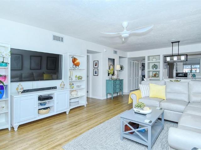 Condo for sale in Bradenton Beach, Florida