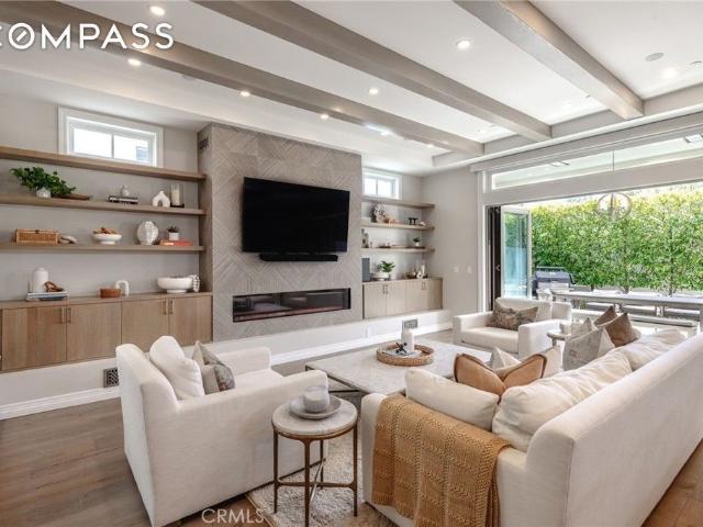 House for sale in Tree Section, Manhattan Beach