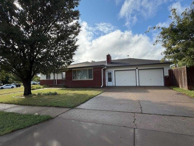 House for sale in Hays, Ellis County