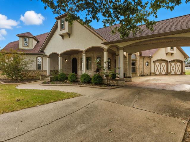 House for sale in Ark