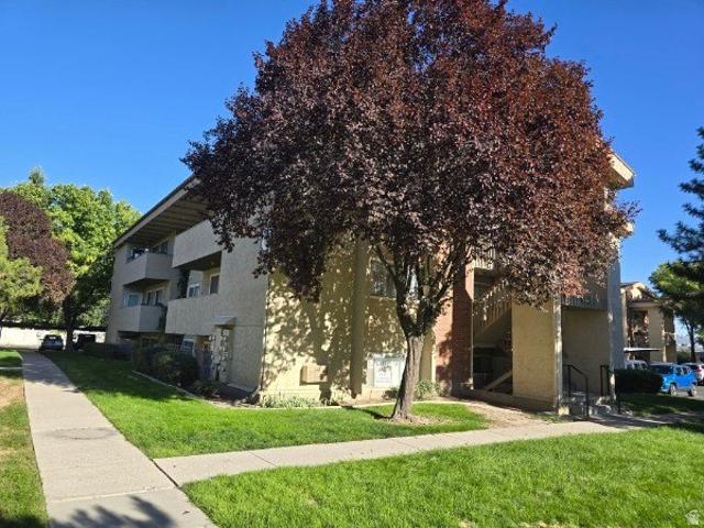 Condo for sale in West Jordan, Utah