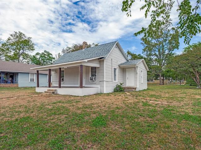 House for sale in Denison, Grayson County