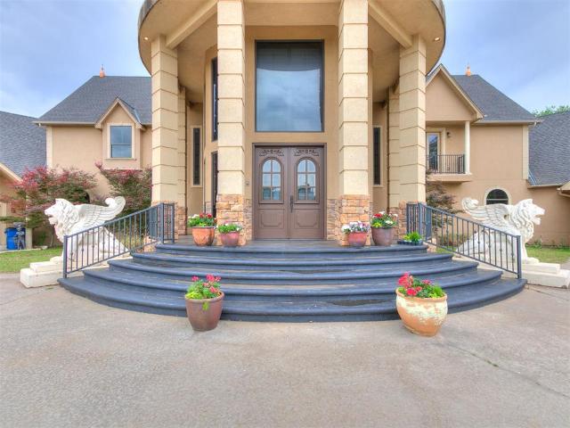 House for sale in Chickasha, Oklahoma