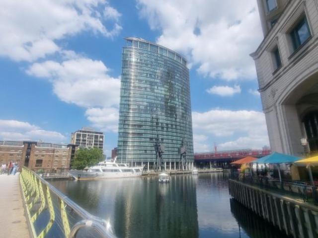 Apartment for rent in Canary Wharf, Greater London