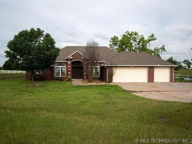 Farm for sale in Skiatook, Oklahoma