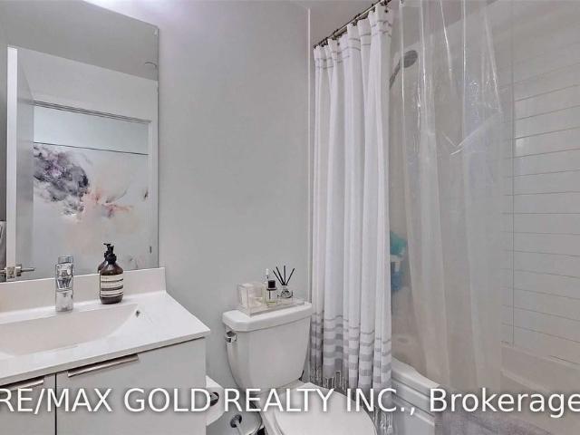House for rent in Etobicoke—Lakeshore, Toronto