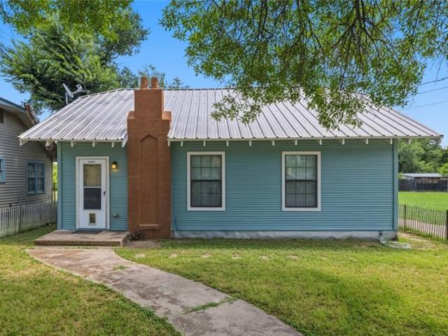House for sale in Brownwood, Texas