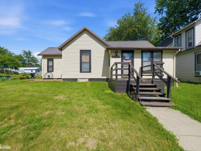 House for sale in Harlan, Iowa