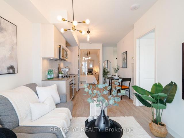 Condo for sale in Toronto, Golden Horseshoe