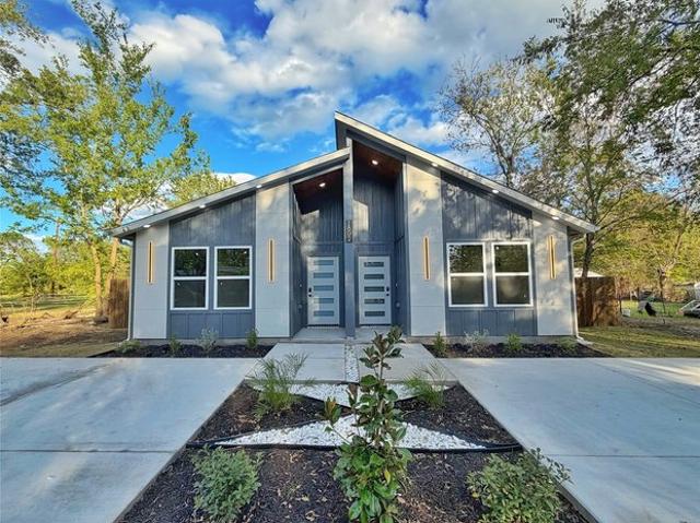 House for sale in Commerce, Hunt County