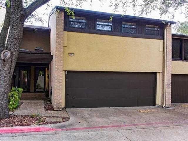 Townhouse for sale in Irving, Texas