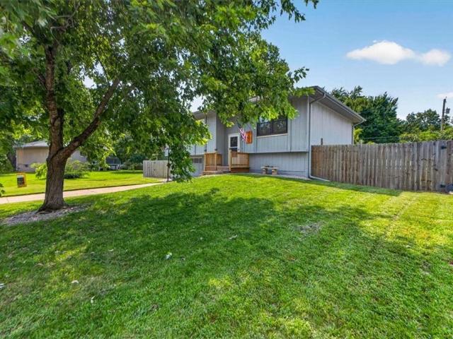 House for sale in Harrisonville, Missouri